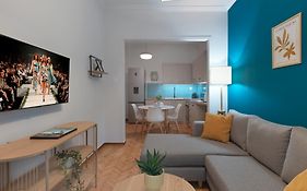 Stylish Apartment In Cholargos